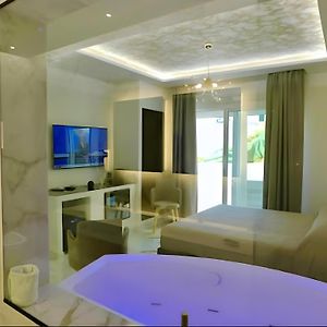 Suite Elite Rooms